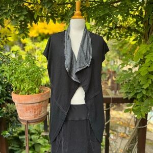 Anama Waterfall Cardigan Short Sleeved Vest Size M Black